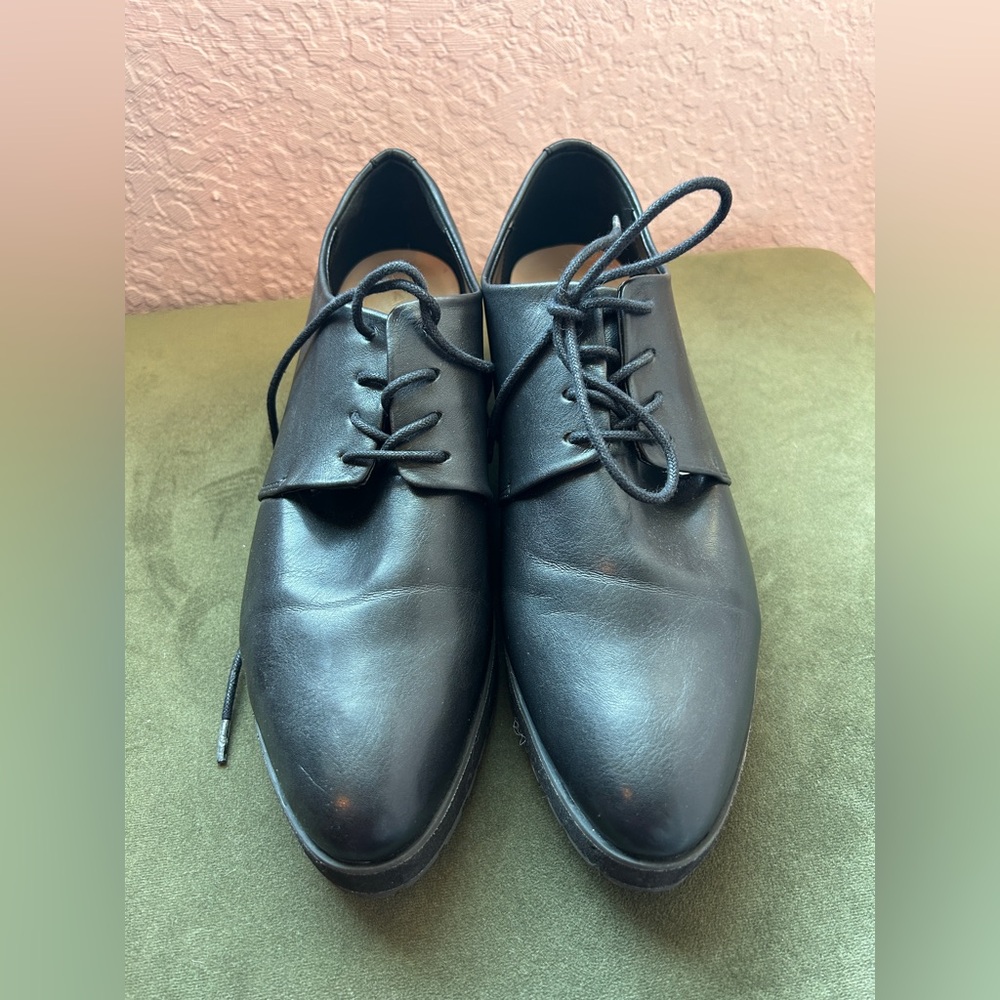 Classic Black Women's Dress Shoe